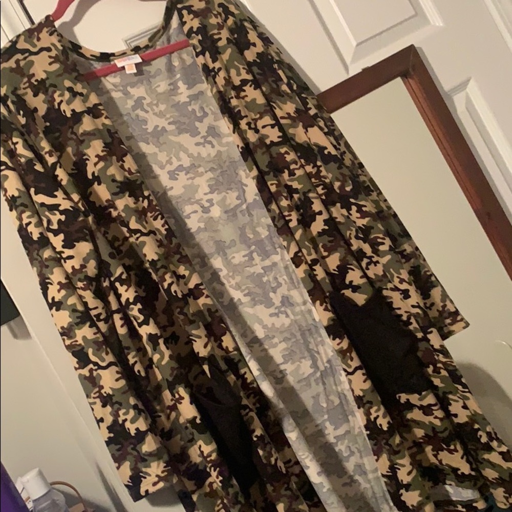 Lularoe Caroline